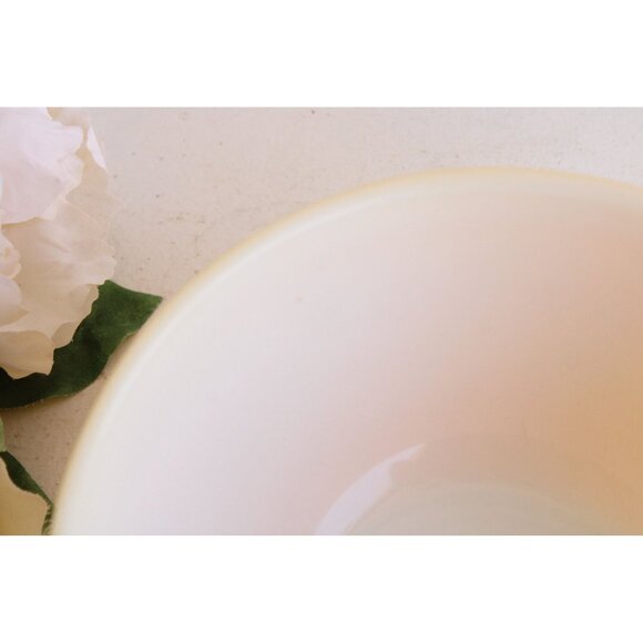 Vintage 1960s 1970s Pyrex #402 Yellow Daisy Mixing Bowl,1.5 Quart Retro Kitchen - Picture 9 of 10